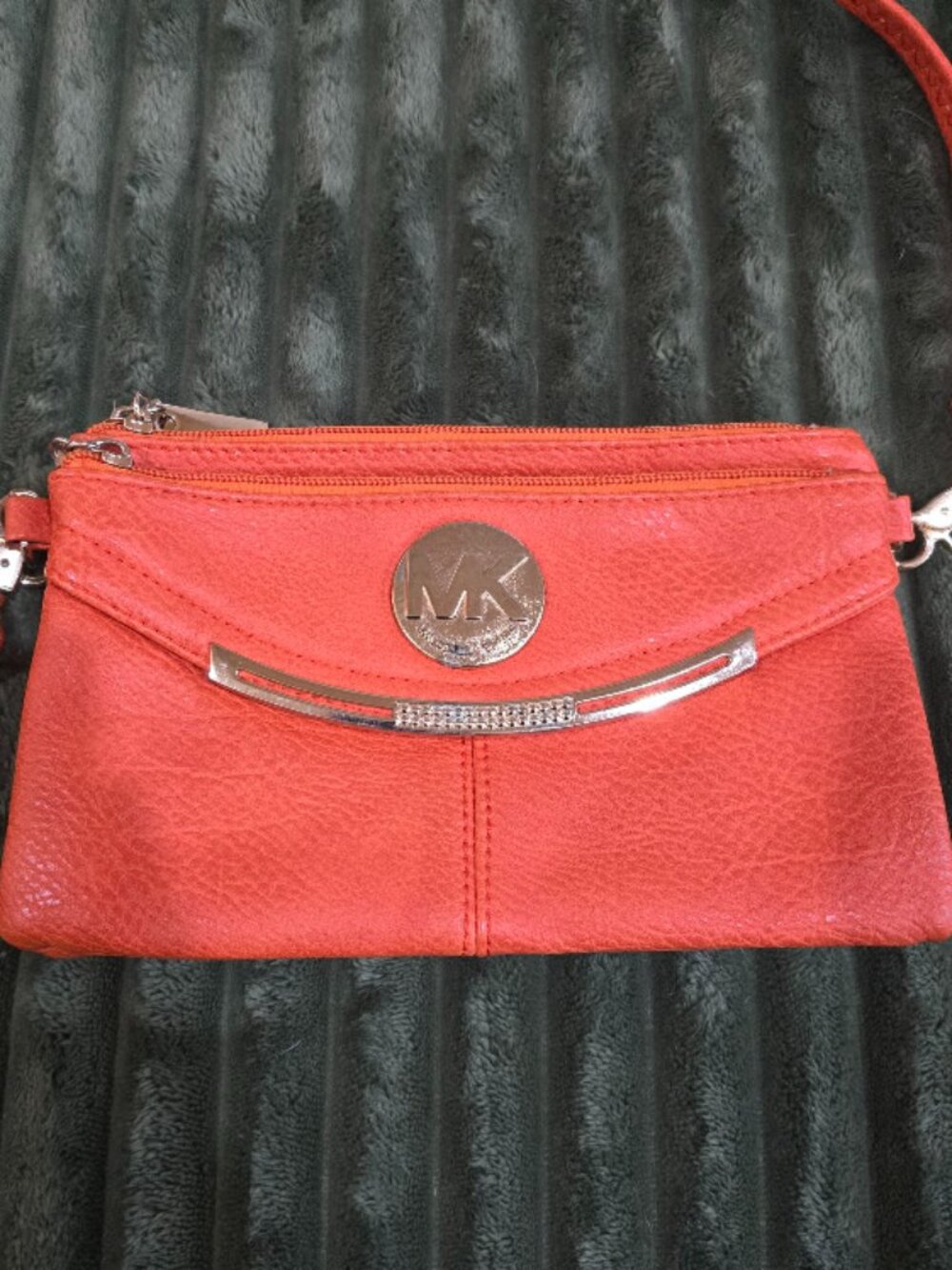 Michael Kors Vibrant Orange Crossbody, Clutch Handle, Three Pockets - Picture 2 of 11